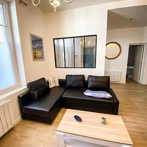 Apartment Bord De Mer, Hypercentre Dinard, Parking Prive
