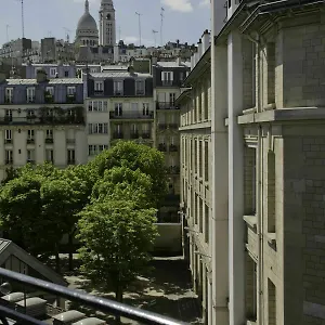 Le Montclair Montmartre By River , Paris France